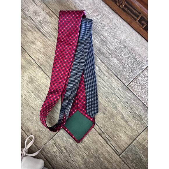 Vintage Tommy Hilfiger Men's Red Black Geometric Print Silk Tie - Picture 5 of 5